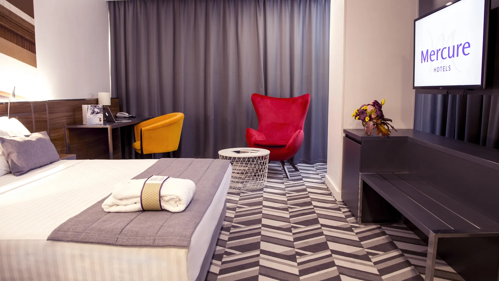 Mercure Bucharest Unirii 4*,