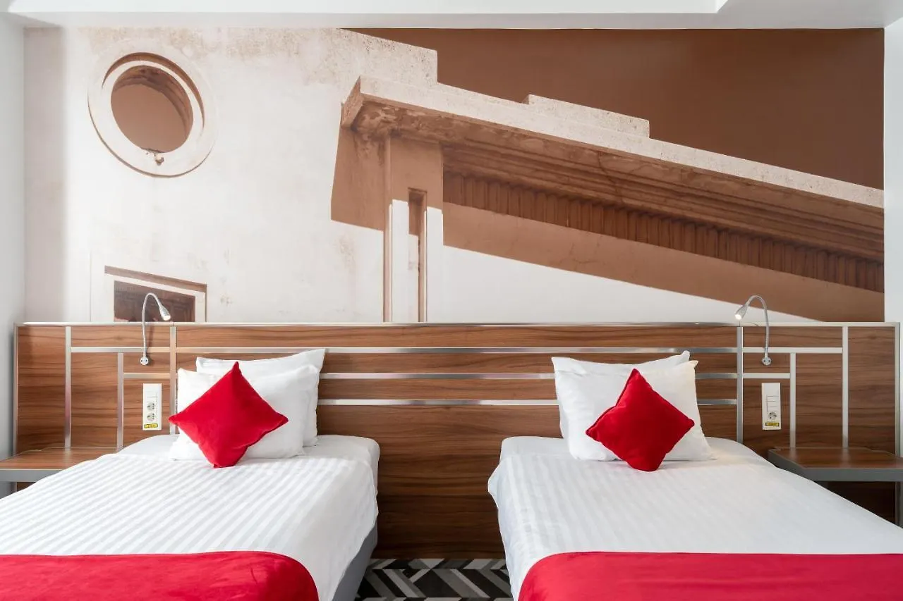 Mercure Bucharest Unirii 4*,  Romania